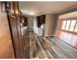85 LeGrow Street thumbnail 4