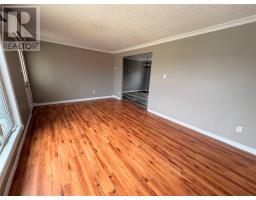 85 LeGrow Street thumbnail 7