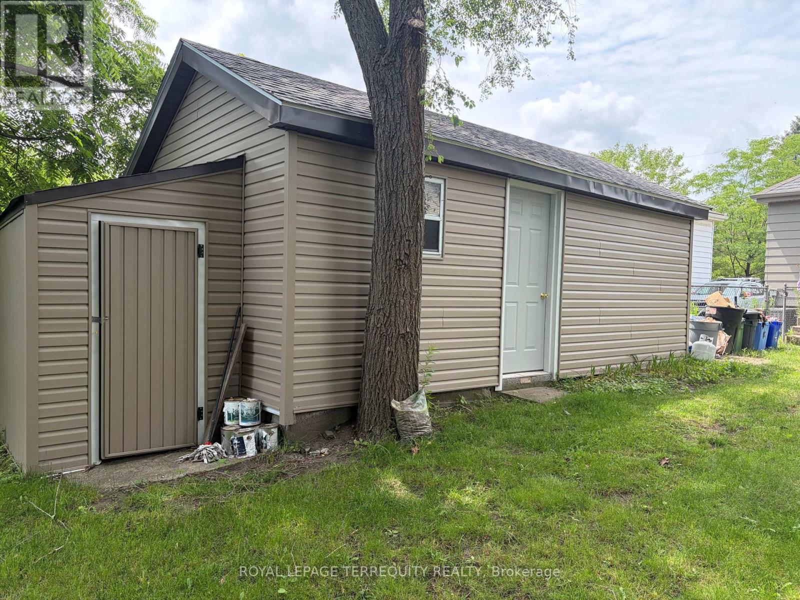 1181 FLORENCE STREET - 20