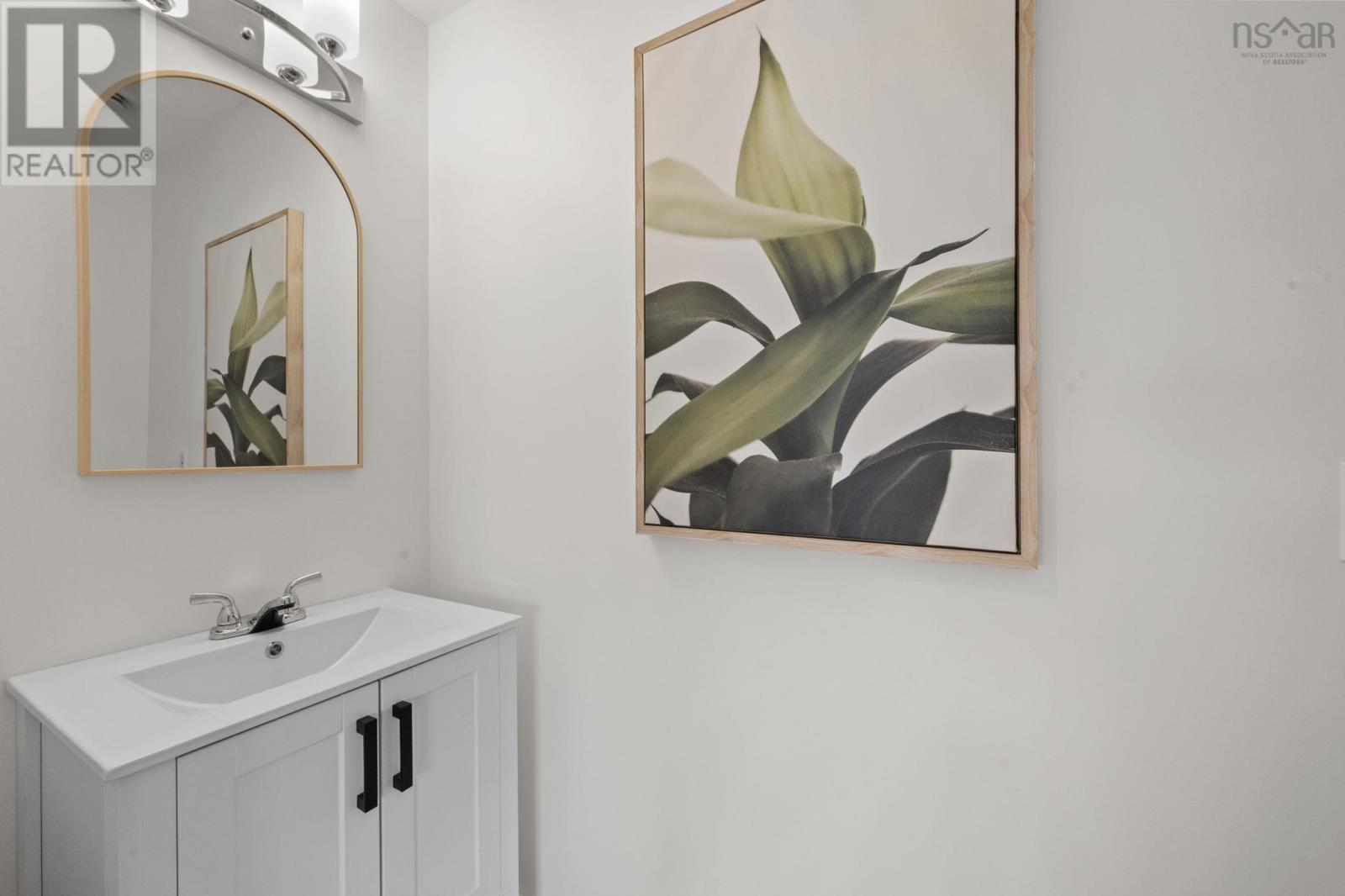 52 Berm Street - 21