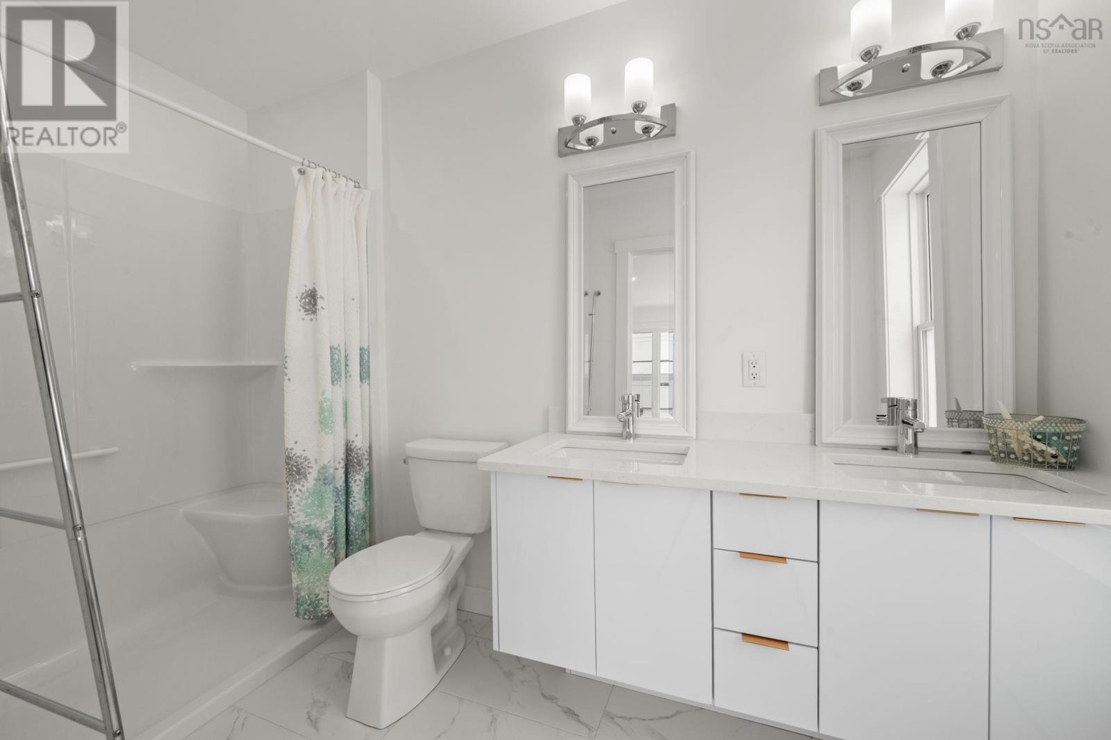 52 Berm Street - 27