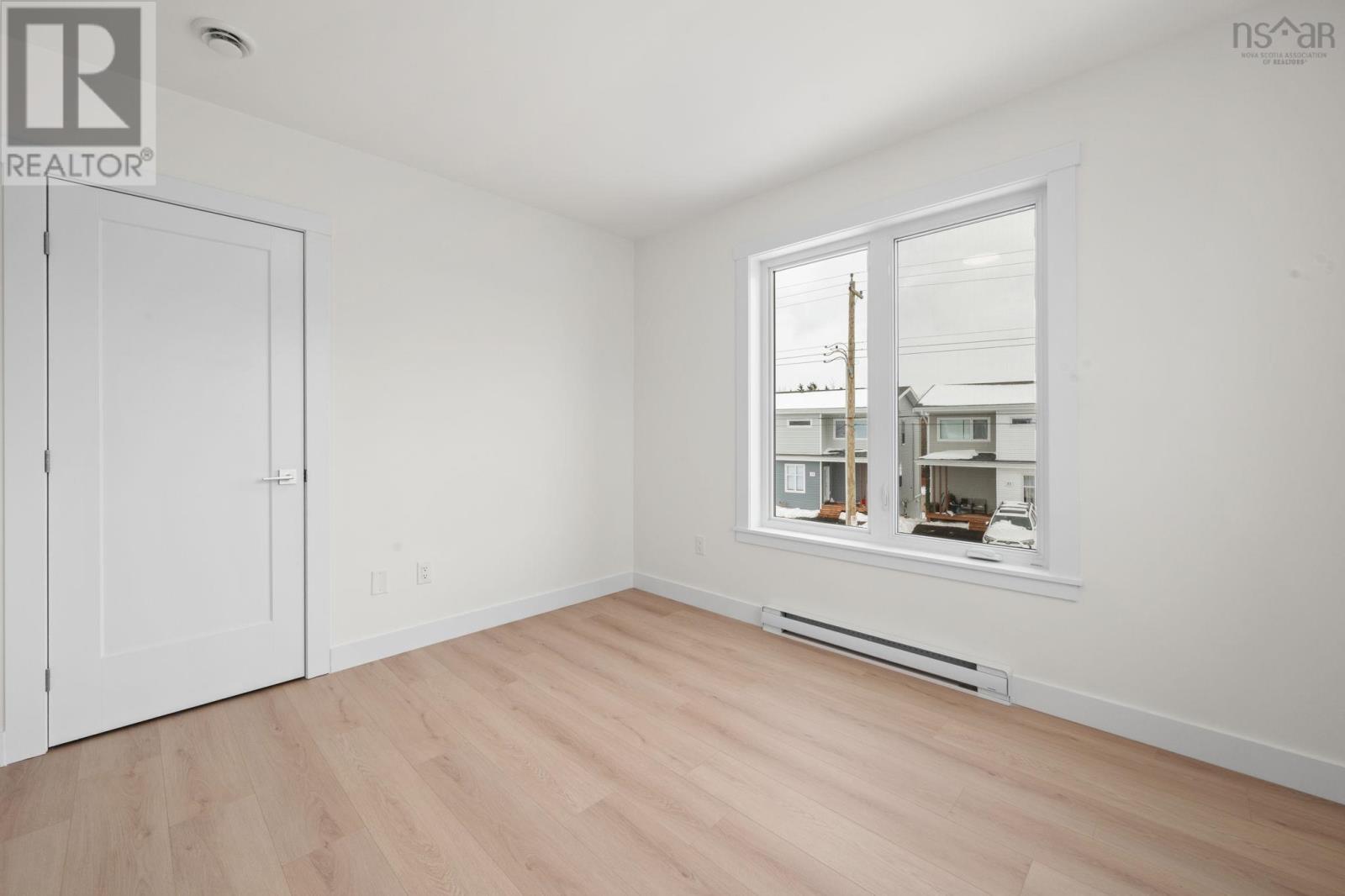 52 Berm Street - 32