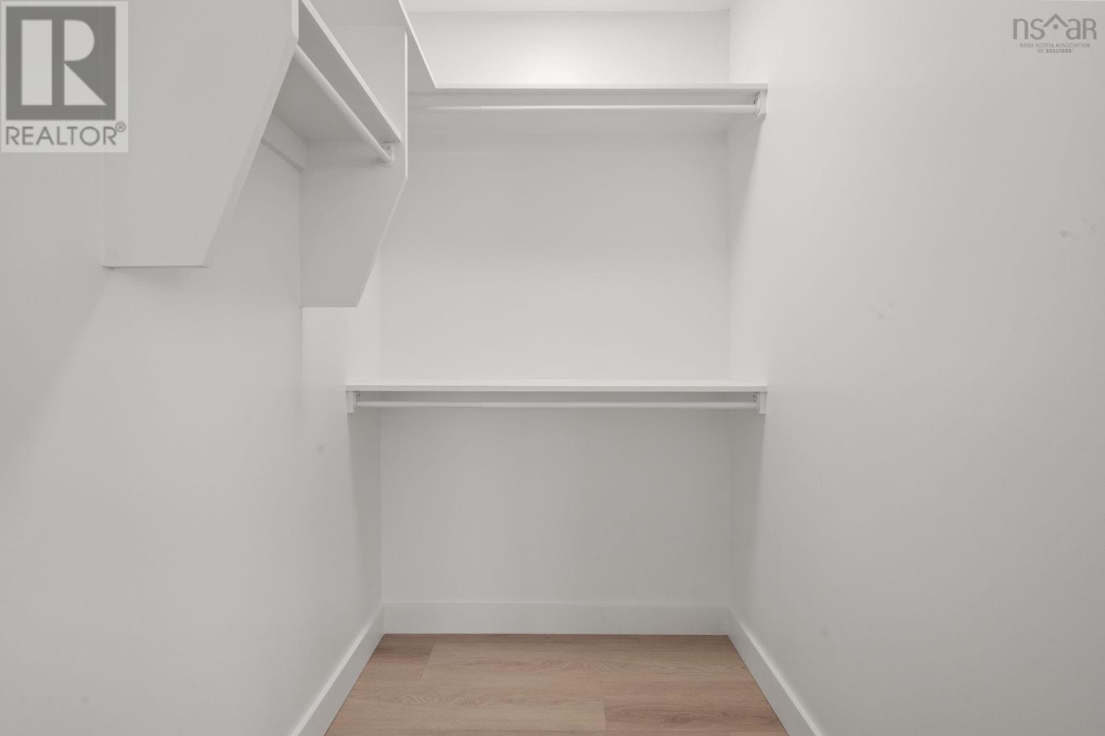 52 Berm Street - 28