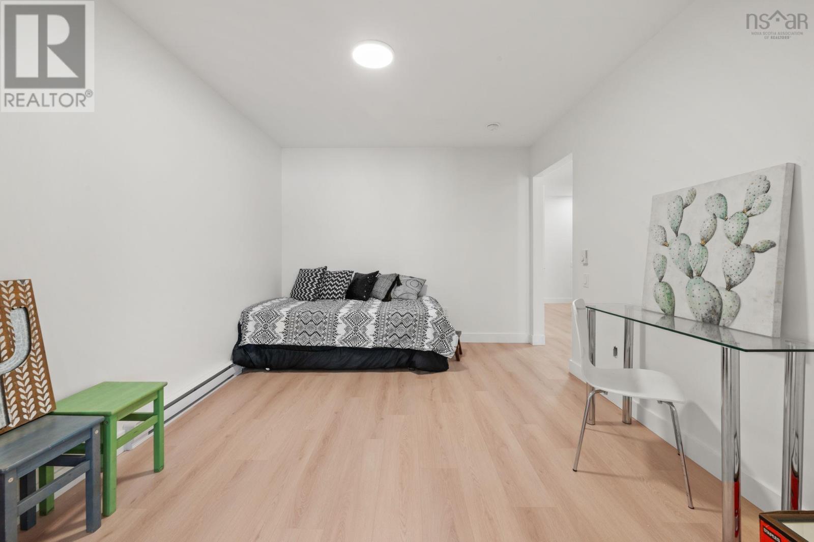 52 Berm Street - 40