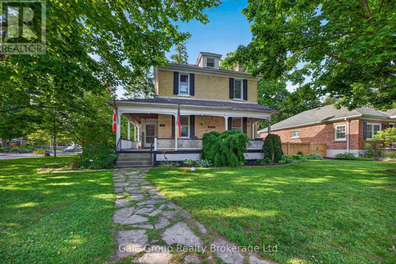 445 VINCENT STREET - 2