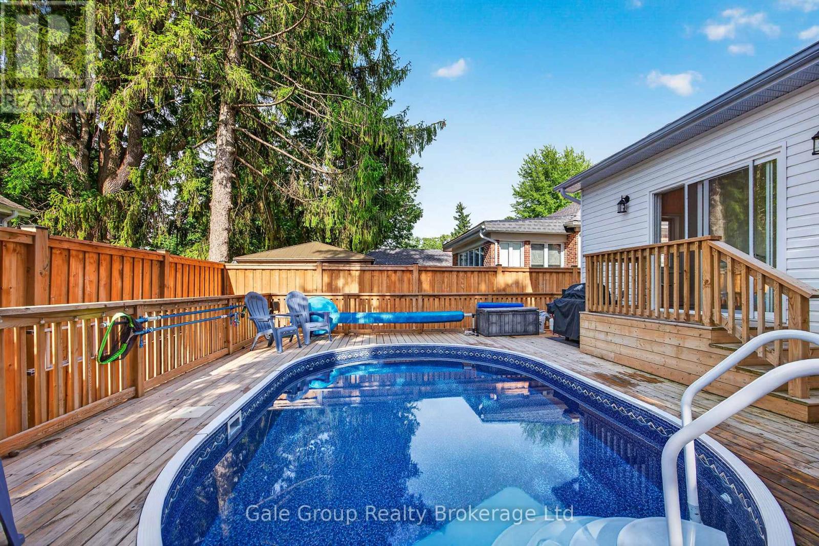 445 VINCENT STREET - 29