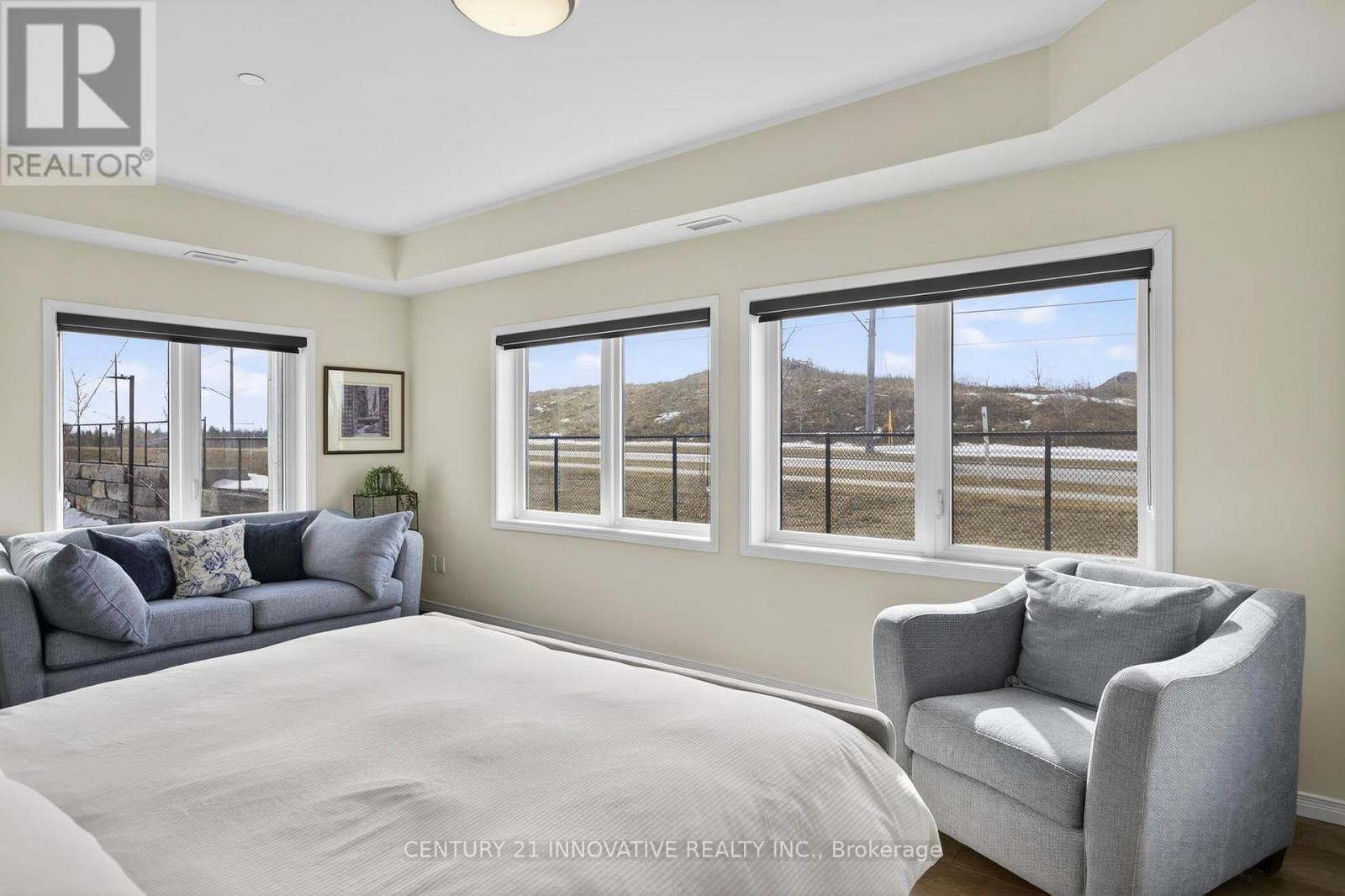 #210 340 FLORENCE DRIVE - 23