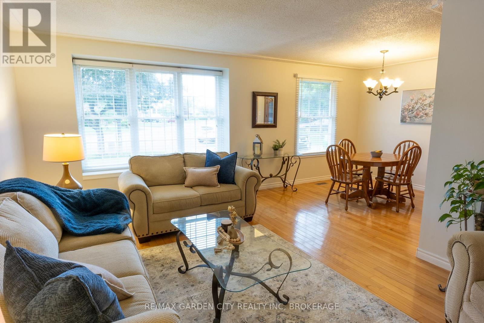 116 DUNVEGAN ROAD - 11