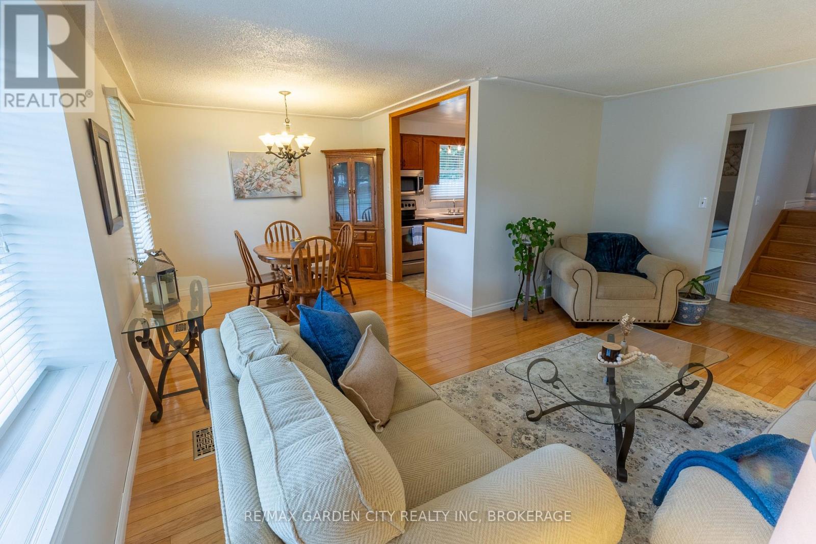 116 DUNVEGAN ROAD - 13