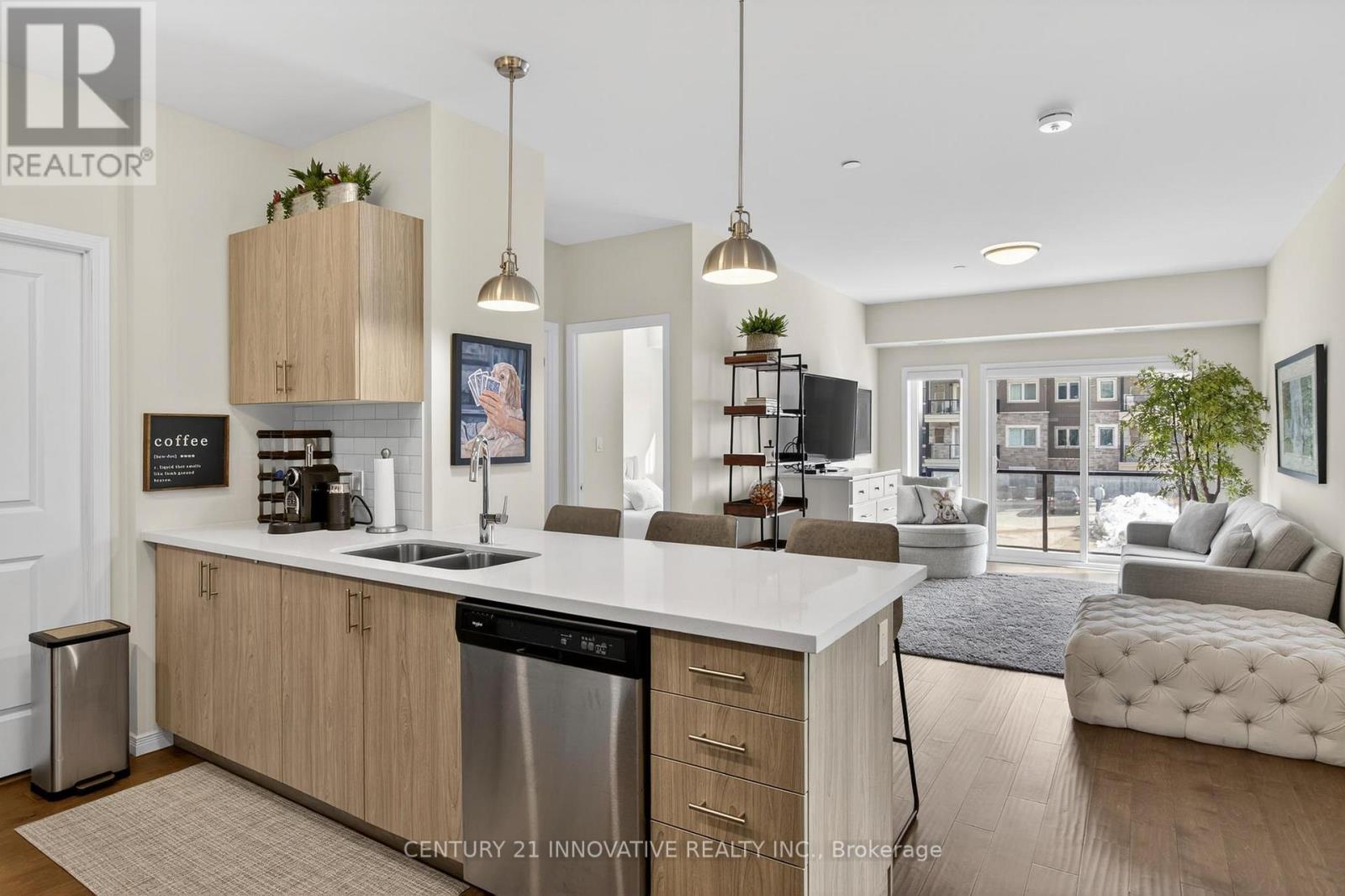 #210 340 FLORENCE DRIVE - 32