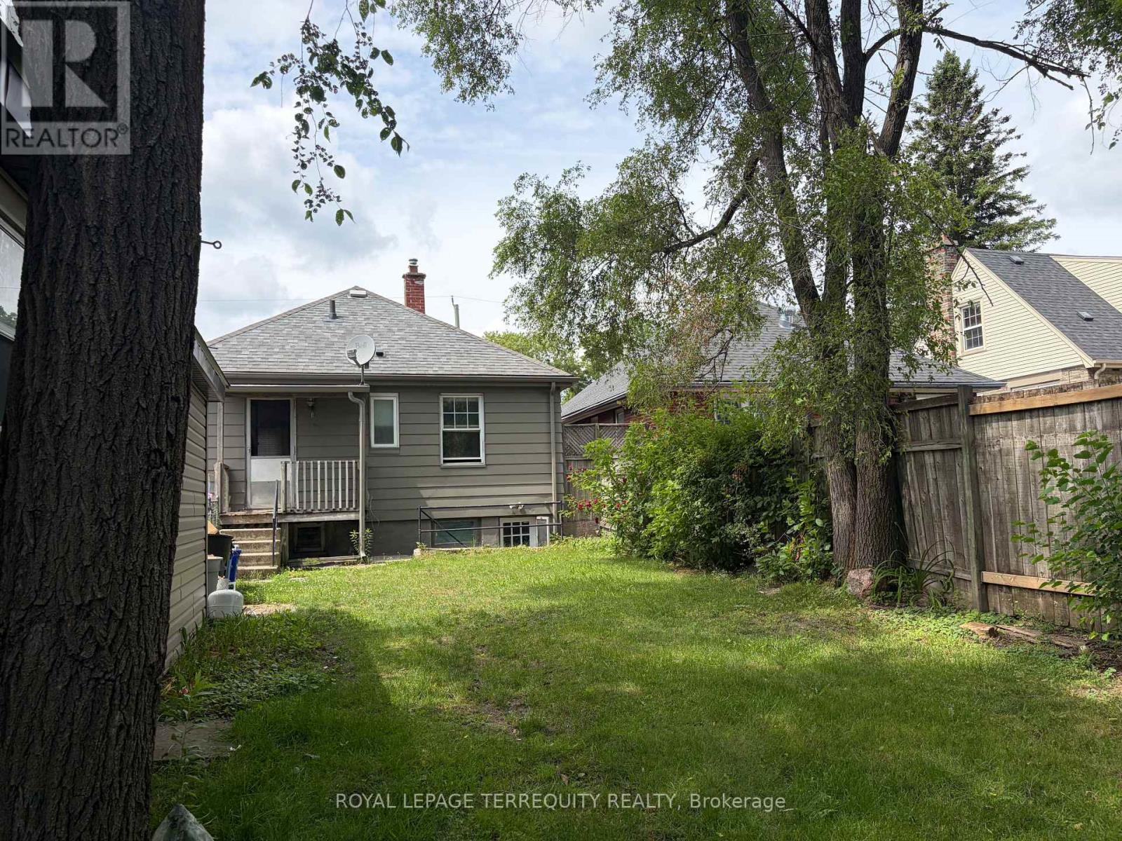 1181 FLORENCE STREET - 21