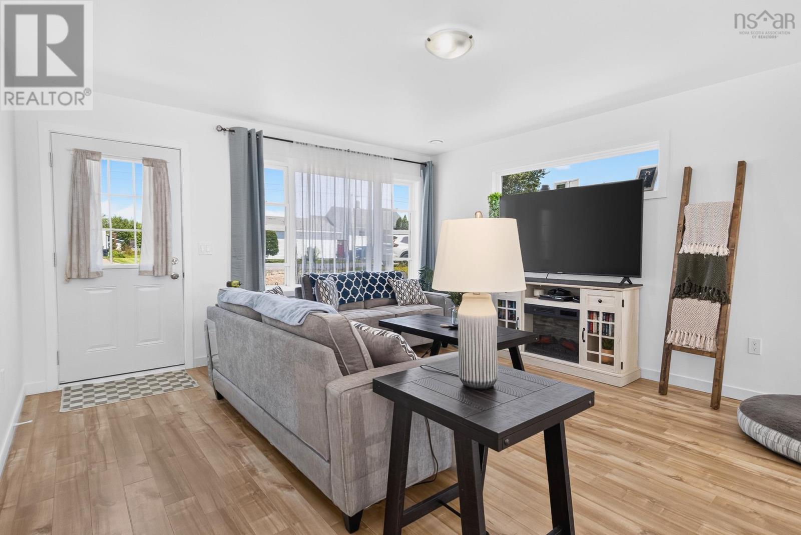 33/35 39/41 Maple Street - 6