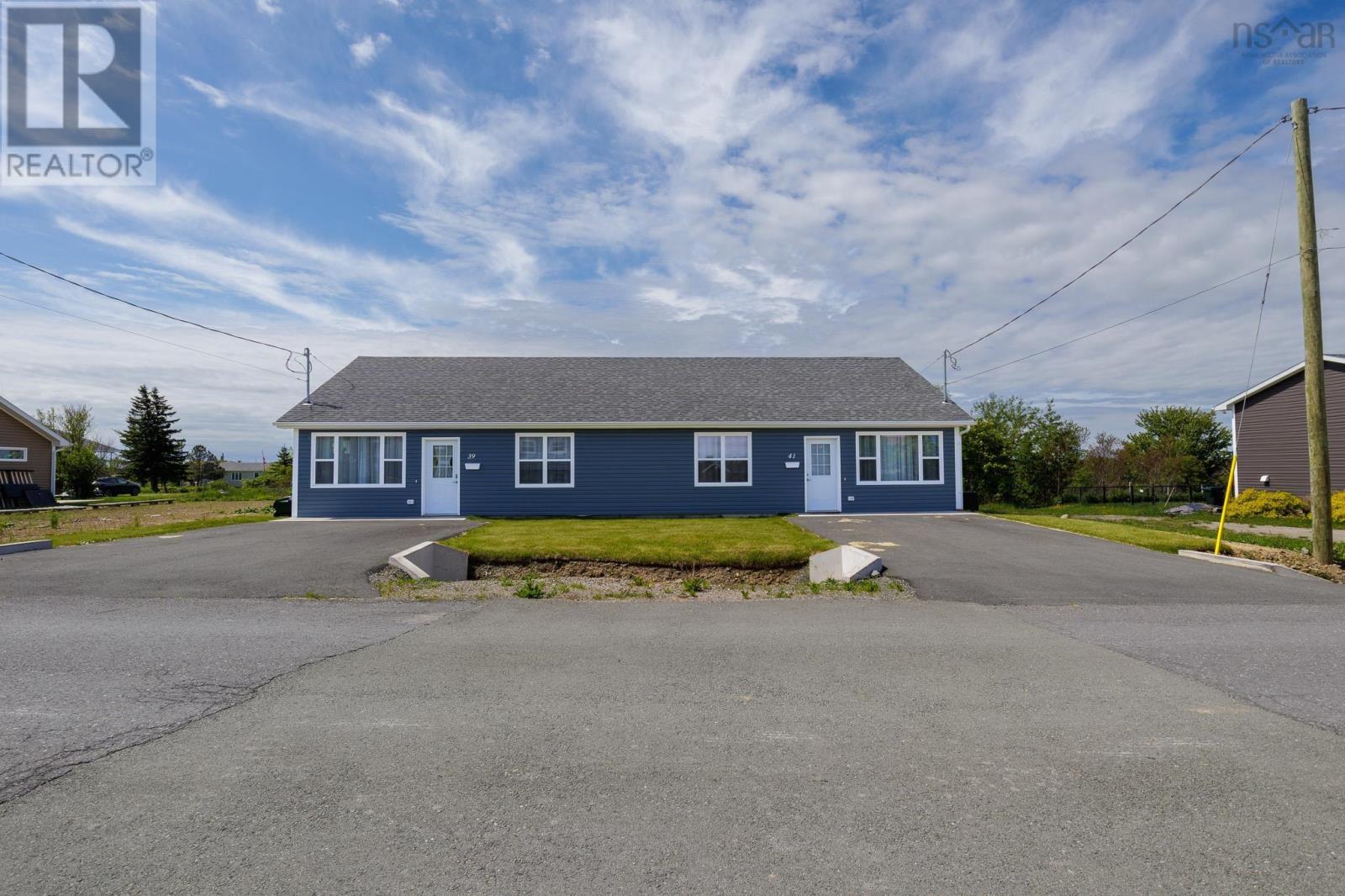 33/35 39/41 Maple Street - 25