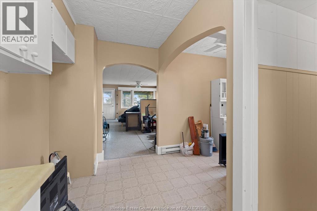 390 EAST BEACH - 11