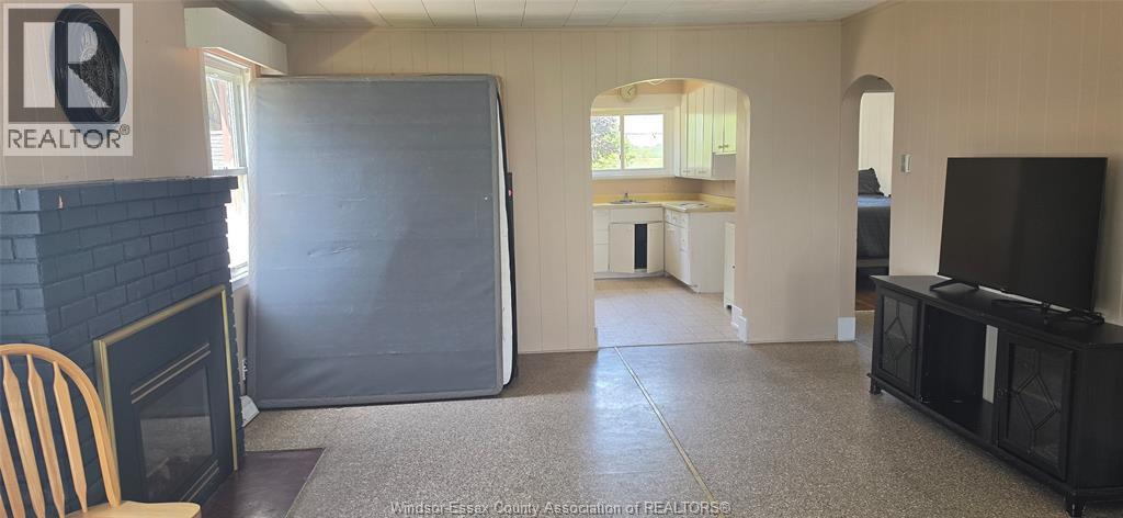 390 EAST BEACH - 13