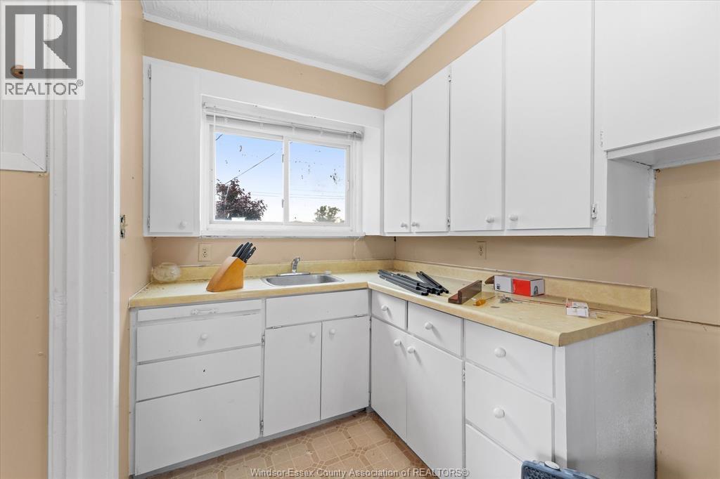 390 EAST BEACH - 8
