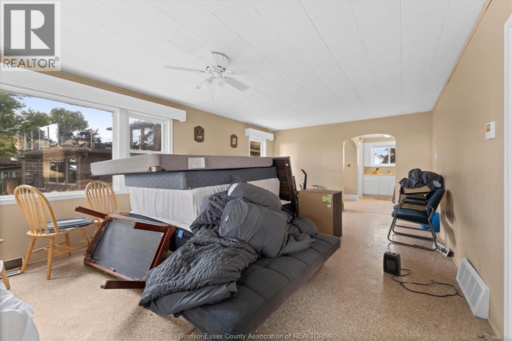 390 EAST BEACH - 15