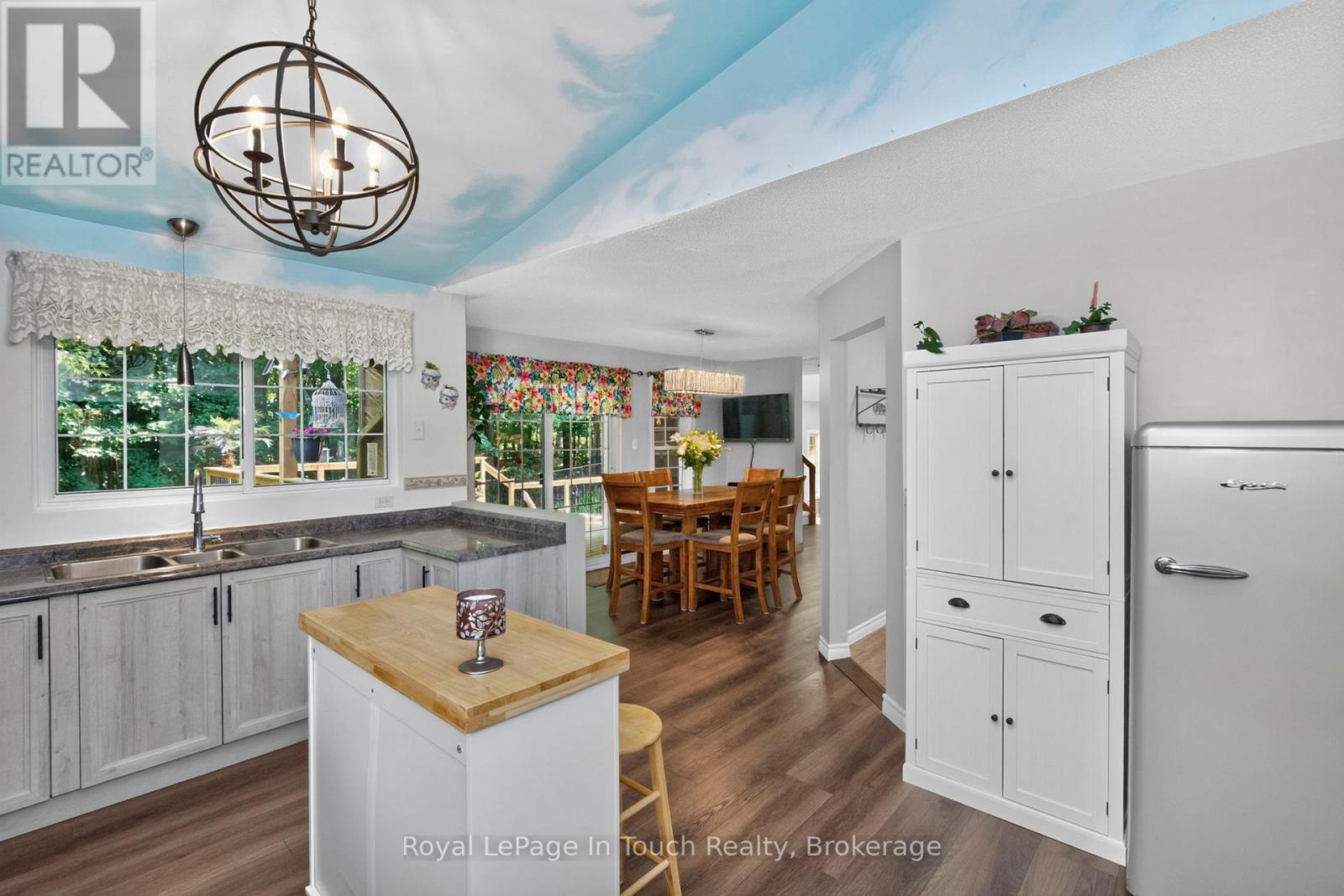 13 HALLEN DRIVE - Image 32