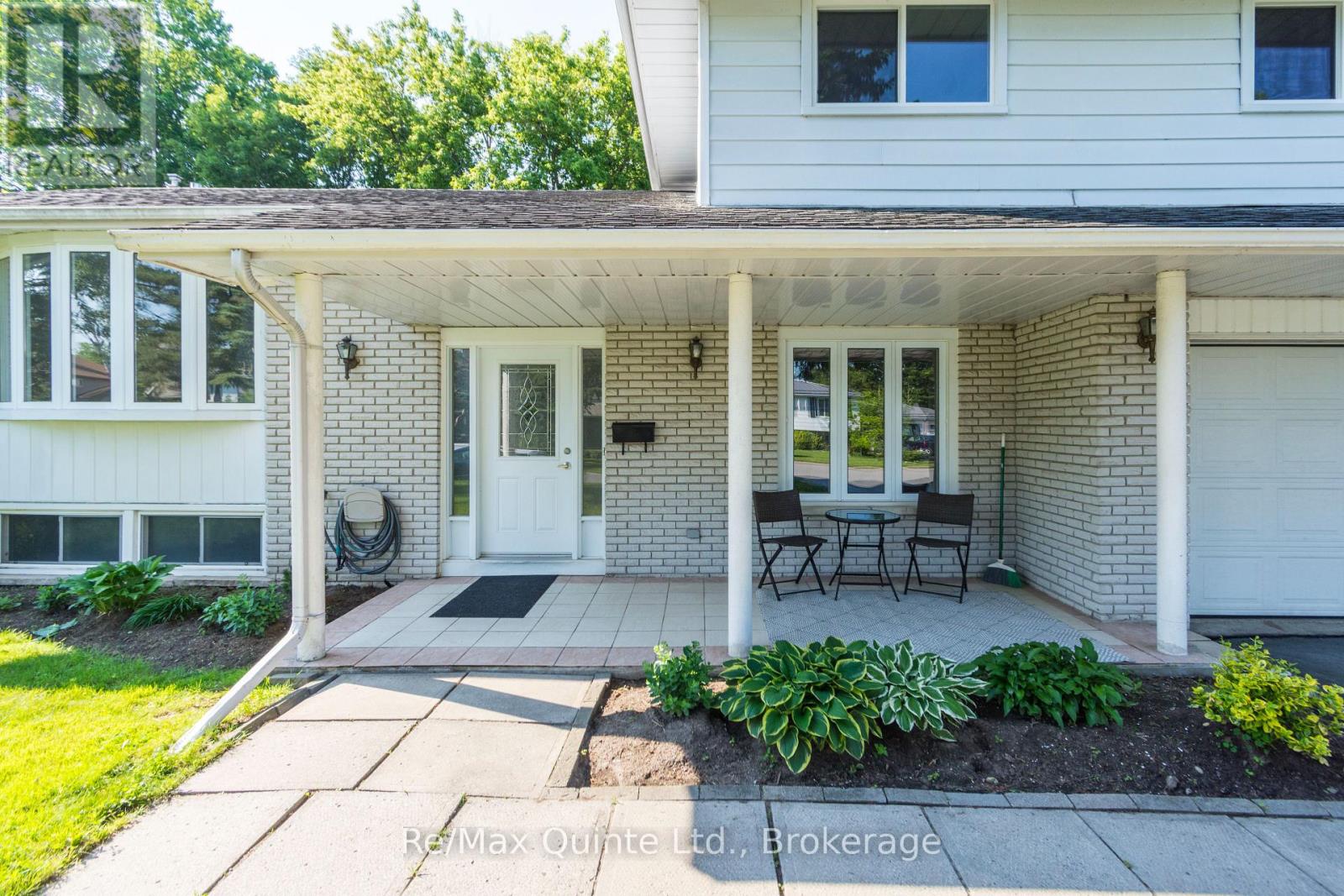 5 FLINT DRIVE - 4