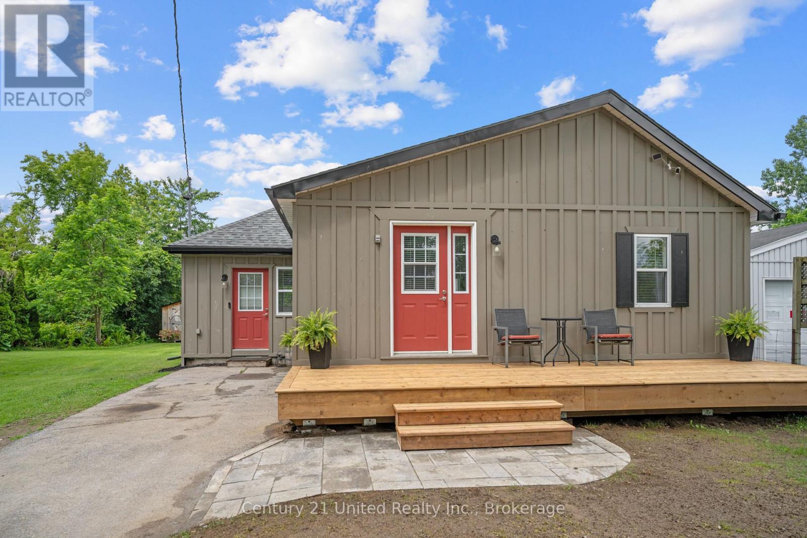 5402 YOUNG STREET - 2