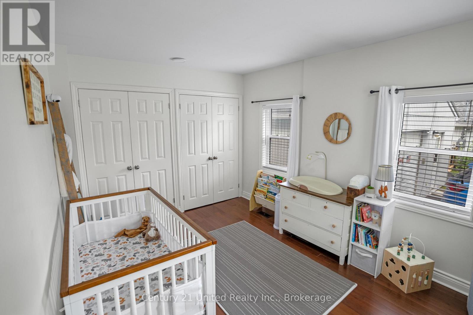 5402 YOUNG STREET - 21