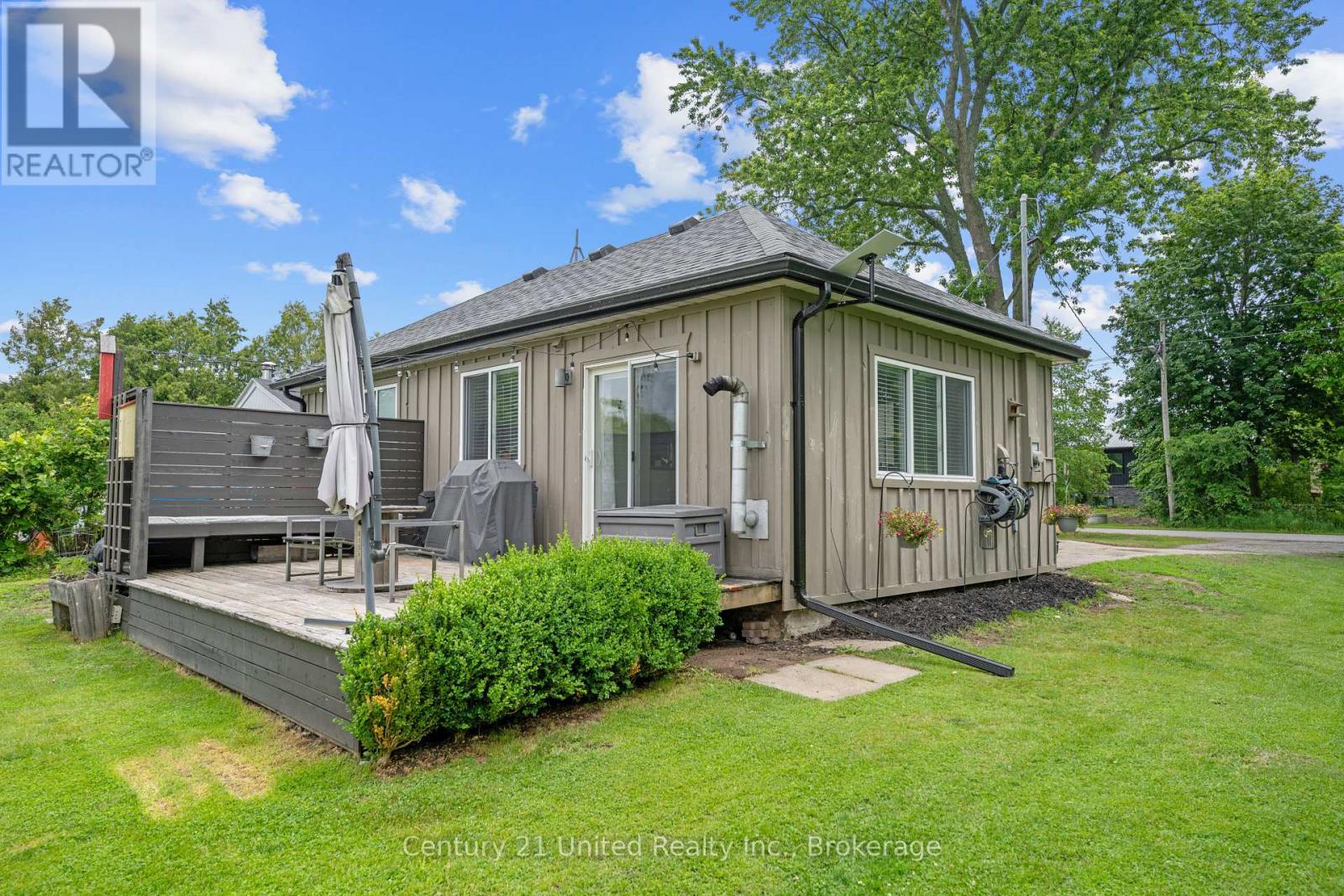 5402 YOUNG STREET - 7