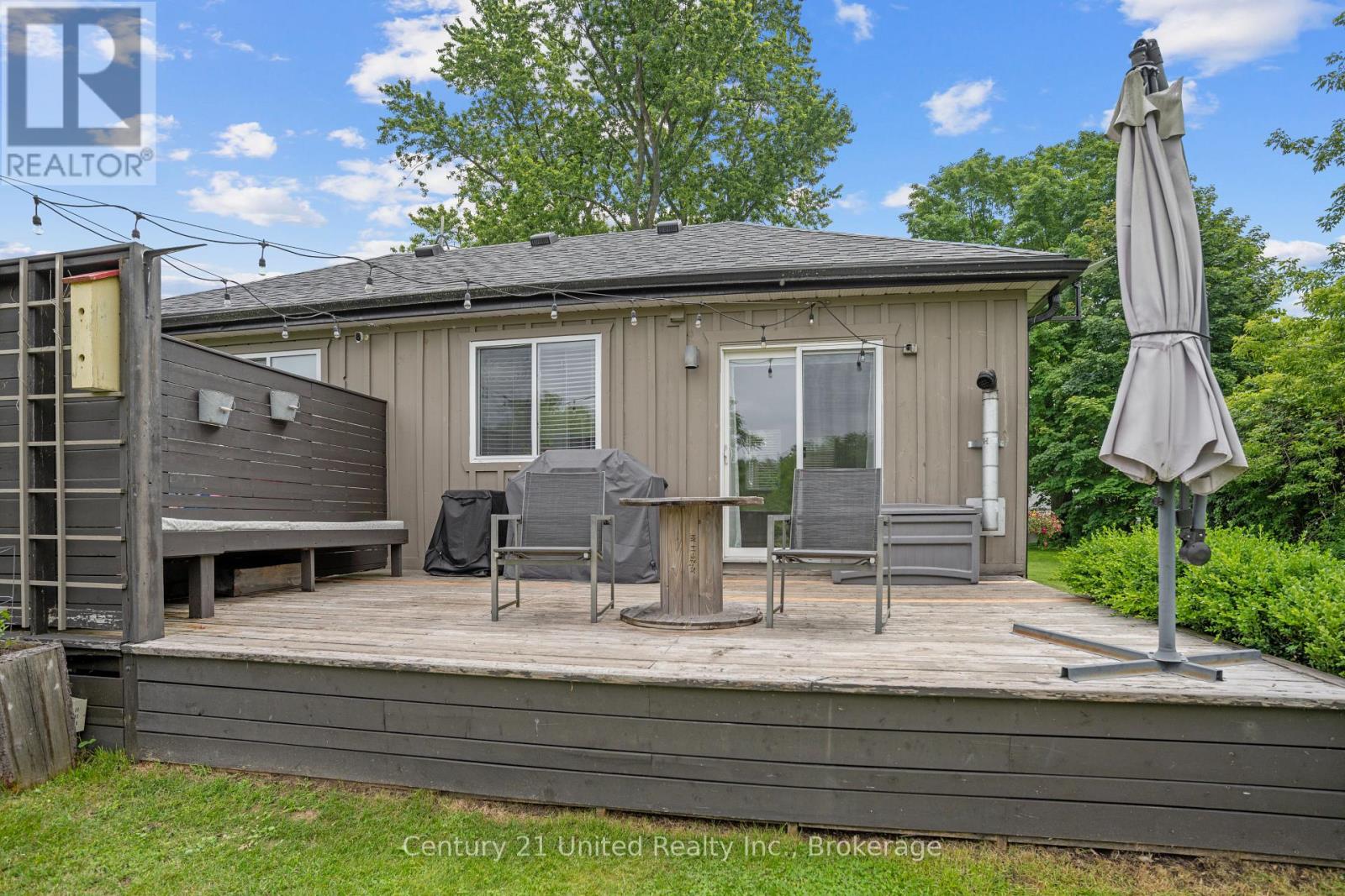 5402 YOUNG STREET - 8