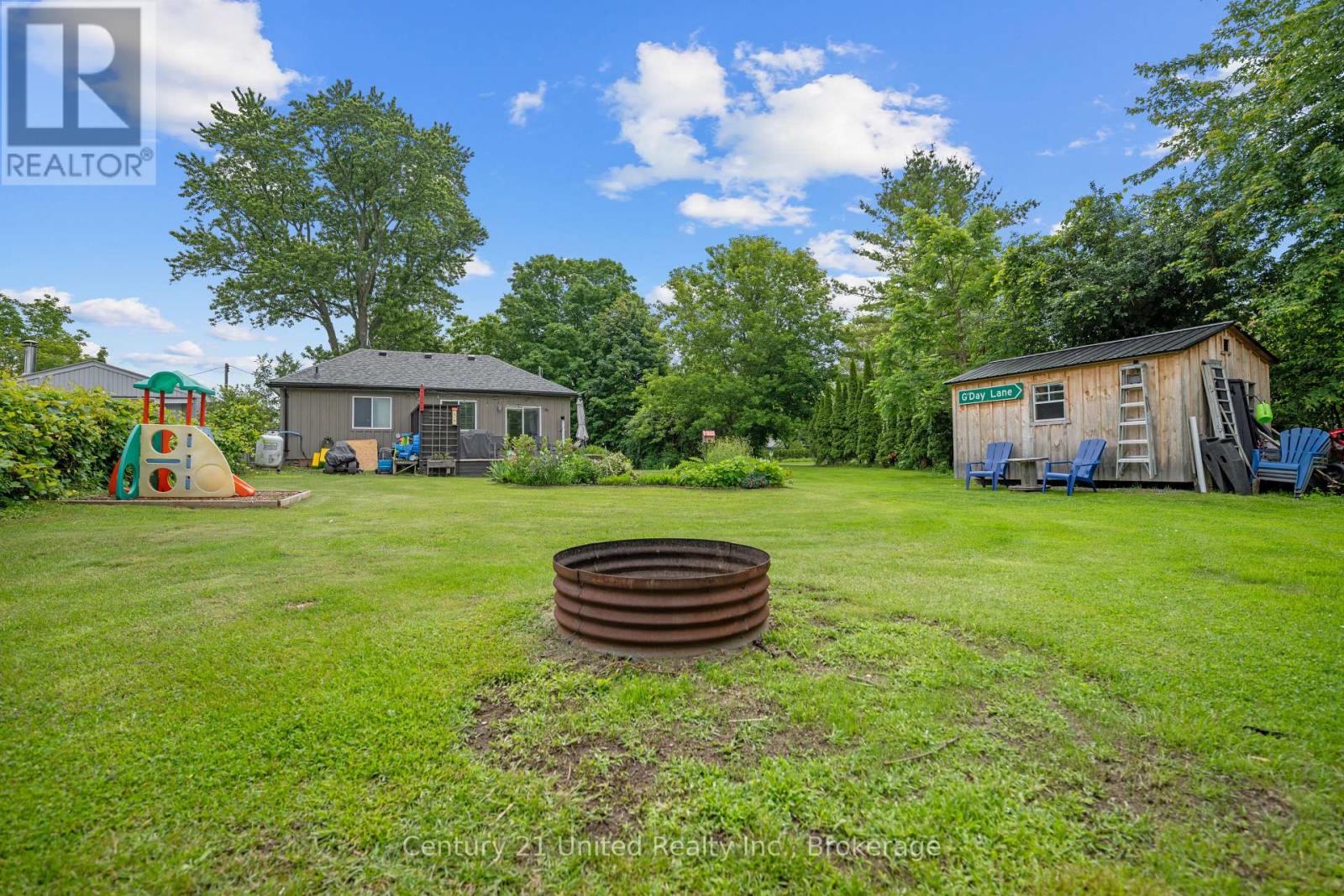 5402 YOUNG STREET - 9