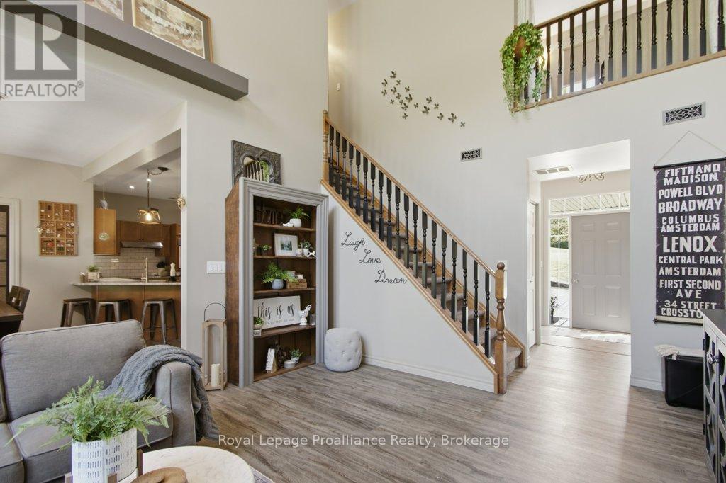 402 FIDDICK ROAD - 12