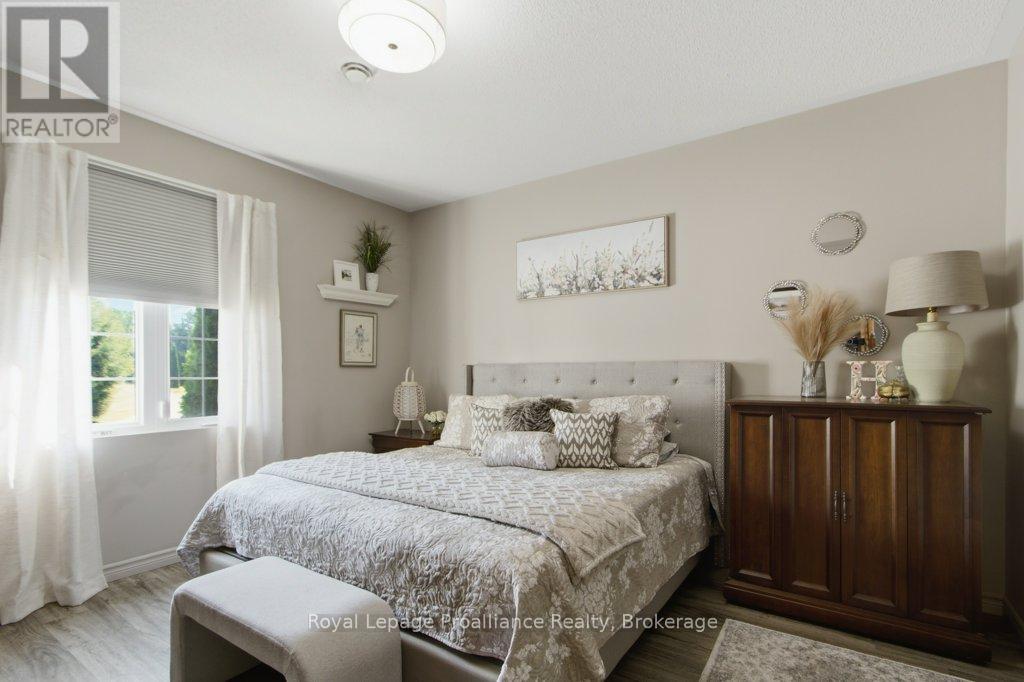402 FIDDICK ROAD - 18
