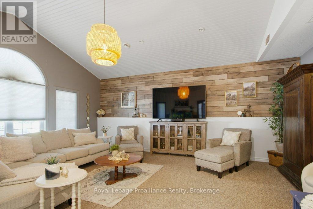 402 FIDDICK ROAD - 21