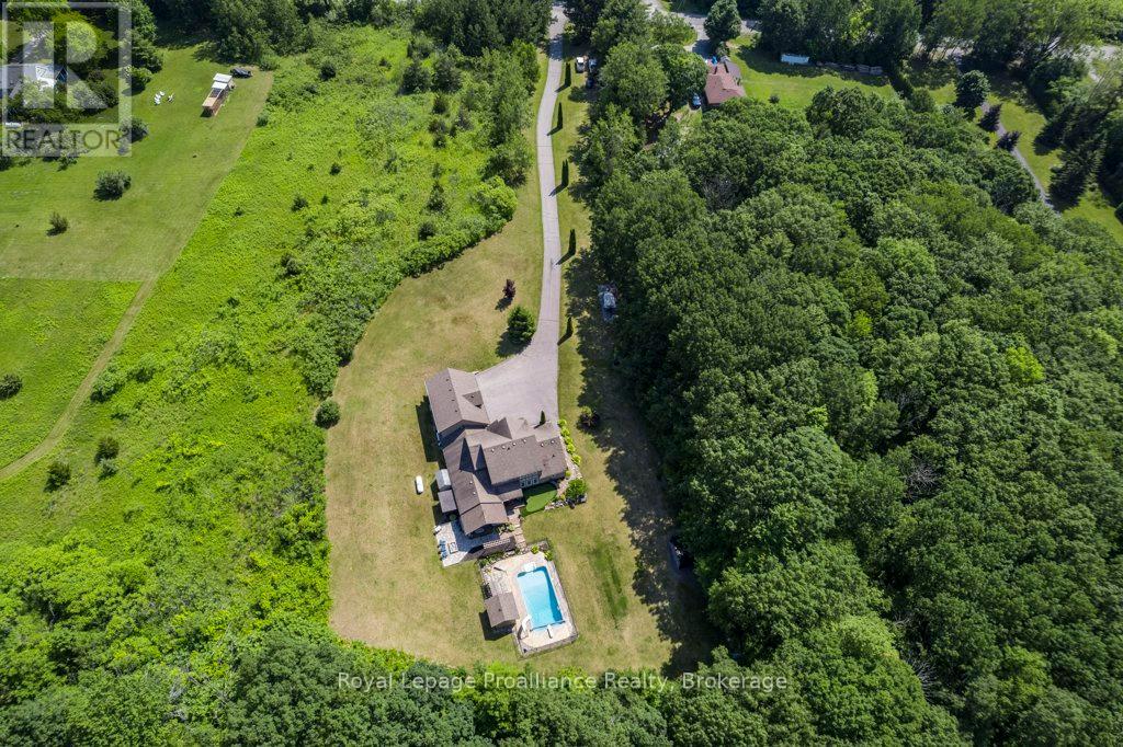 402 FIDDICK ROAD - 3