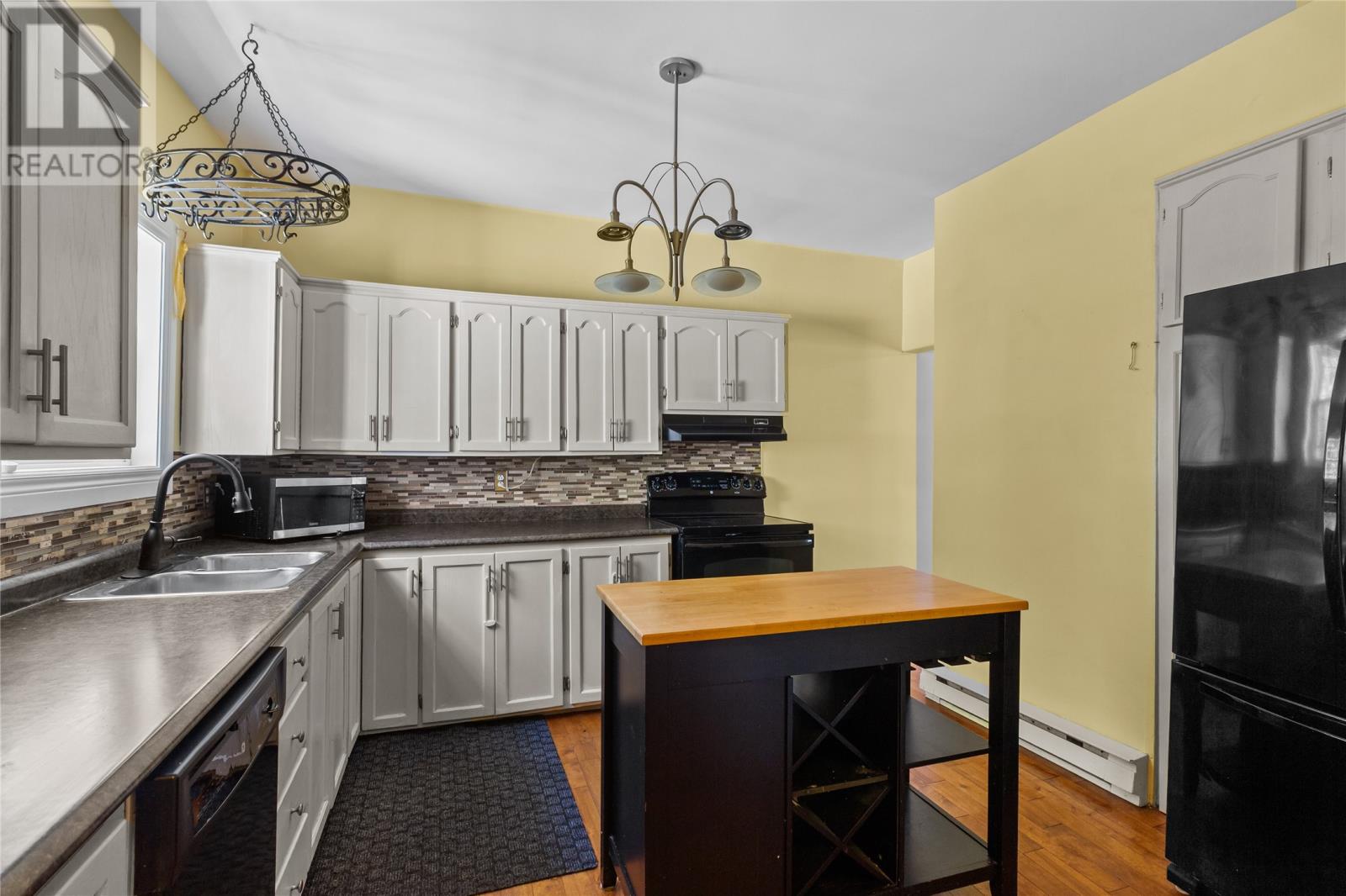 22 Mount Royal Avenue - 11
