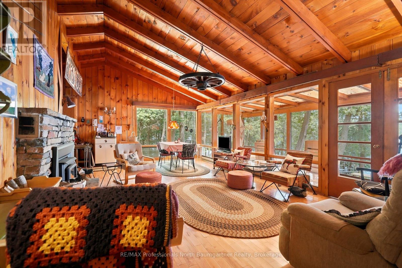 1698 BURLEIGH ROAD - 10