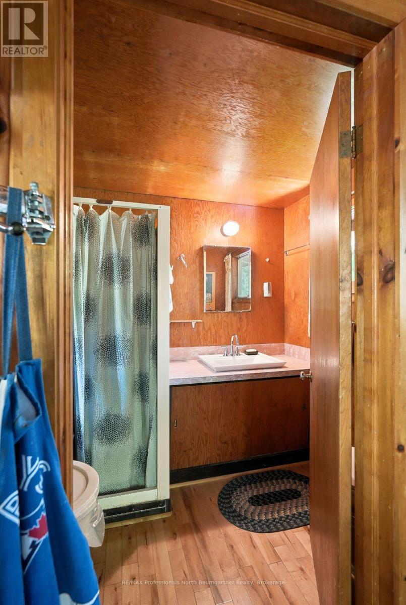 1698 BURLEIGH ROAD - 21