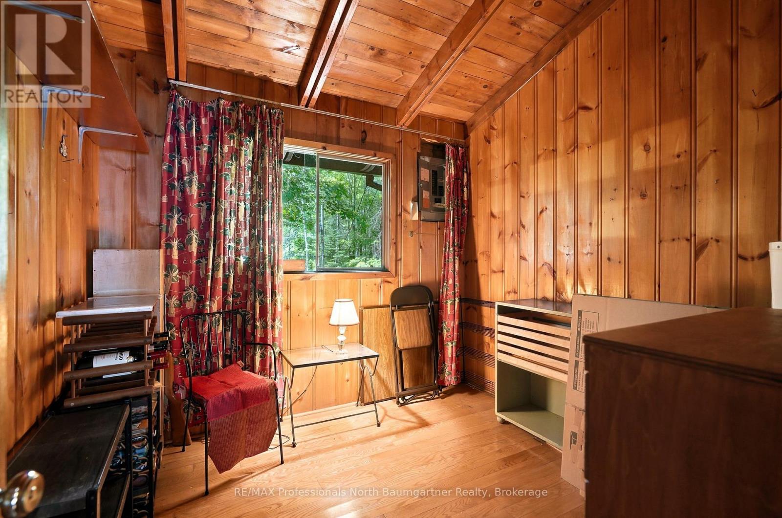 1698 BURLEIGH ROAD - 26