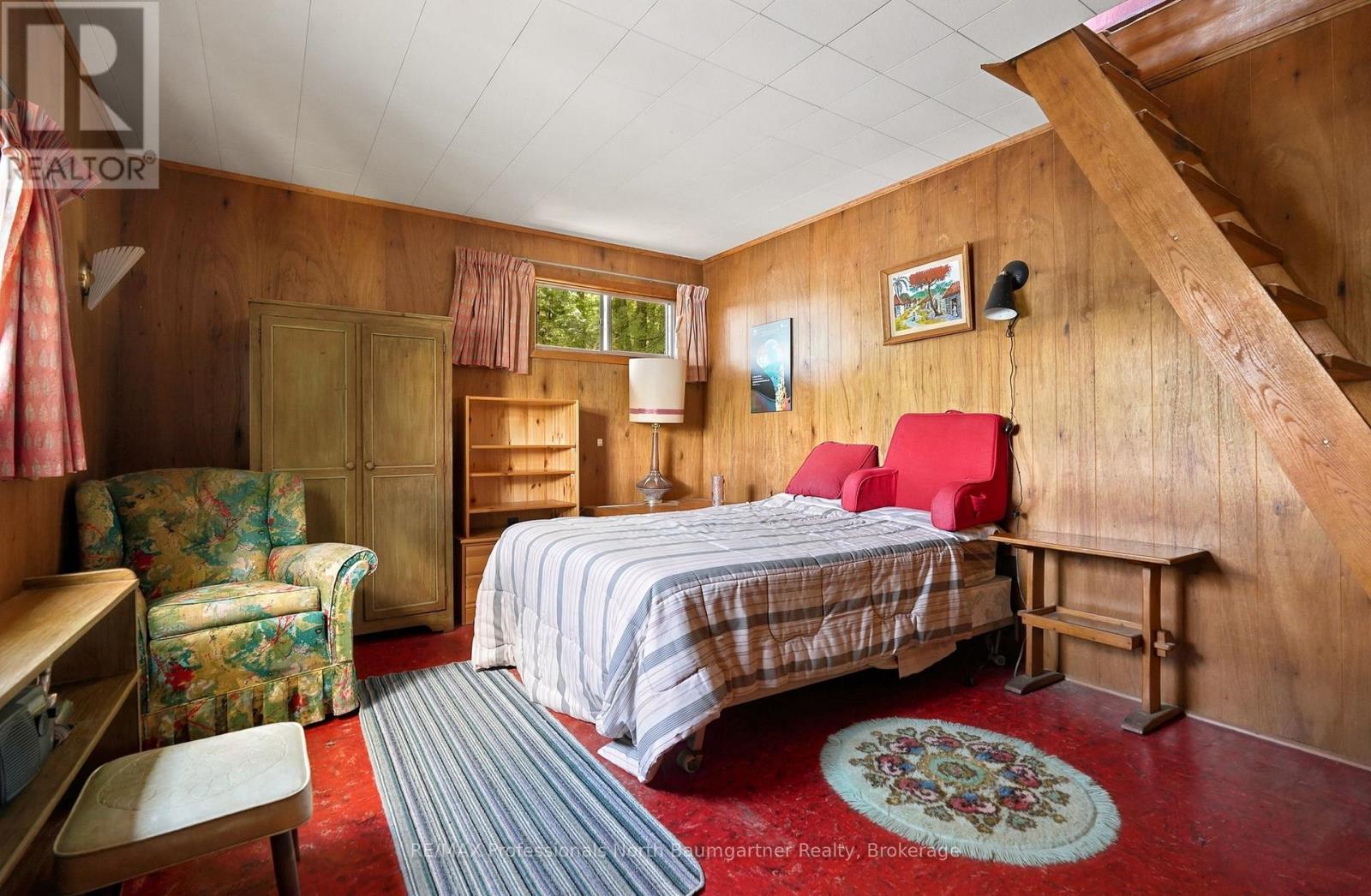 1698 BURLEIGH ROAD - 33