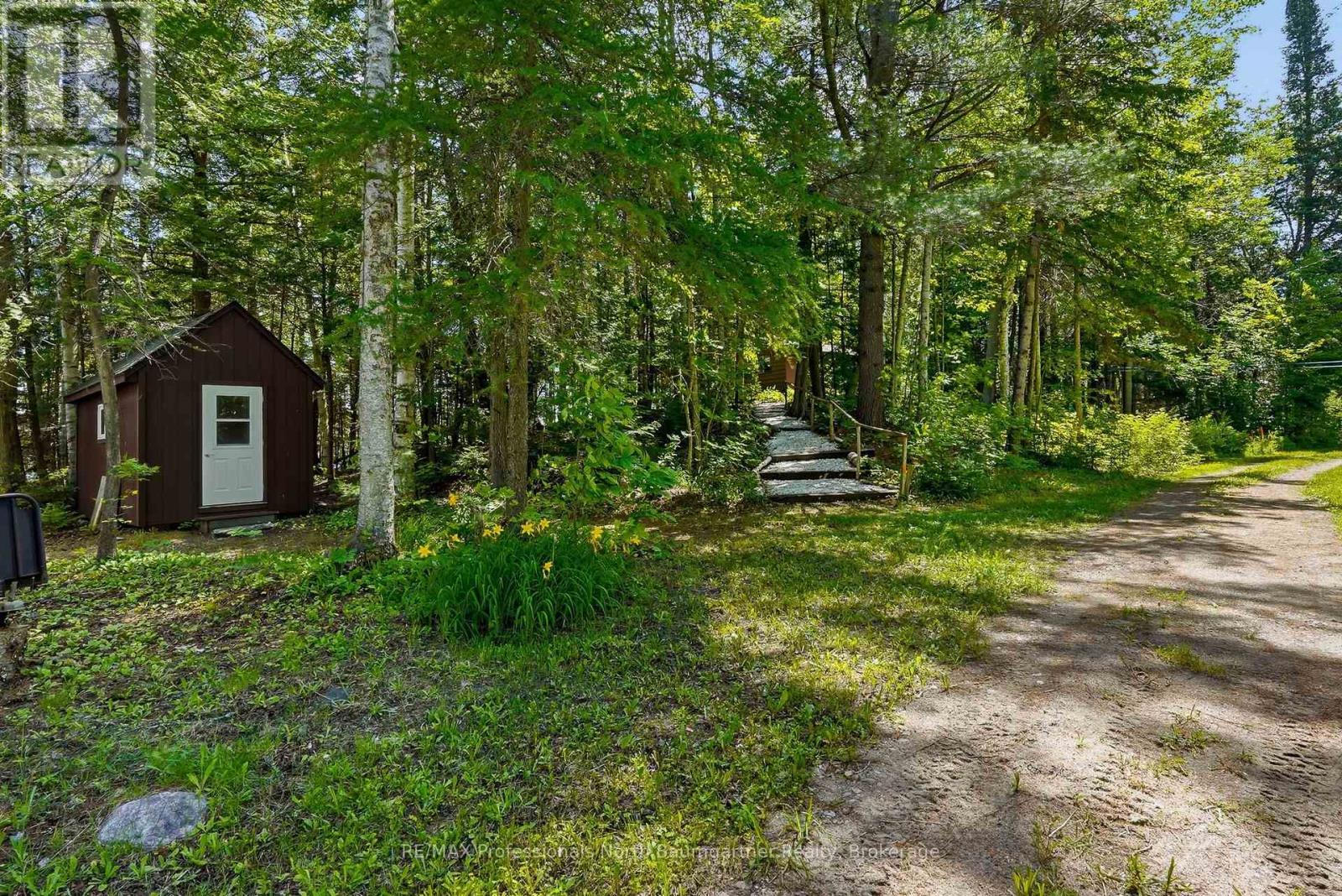 1698 BURLEIGH ROAD - 4