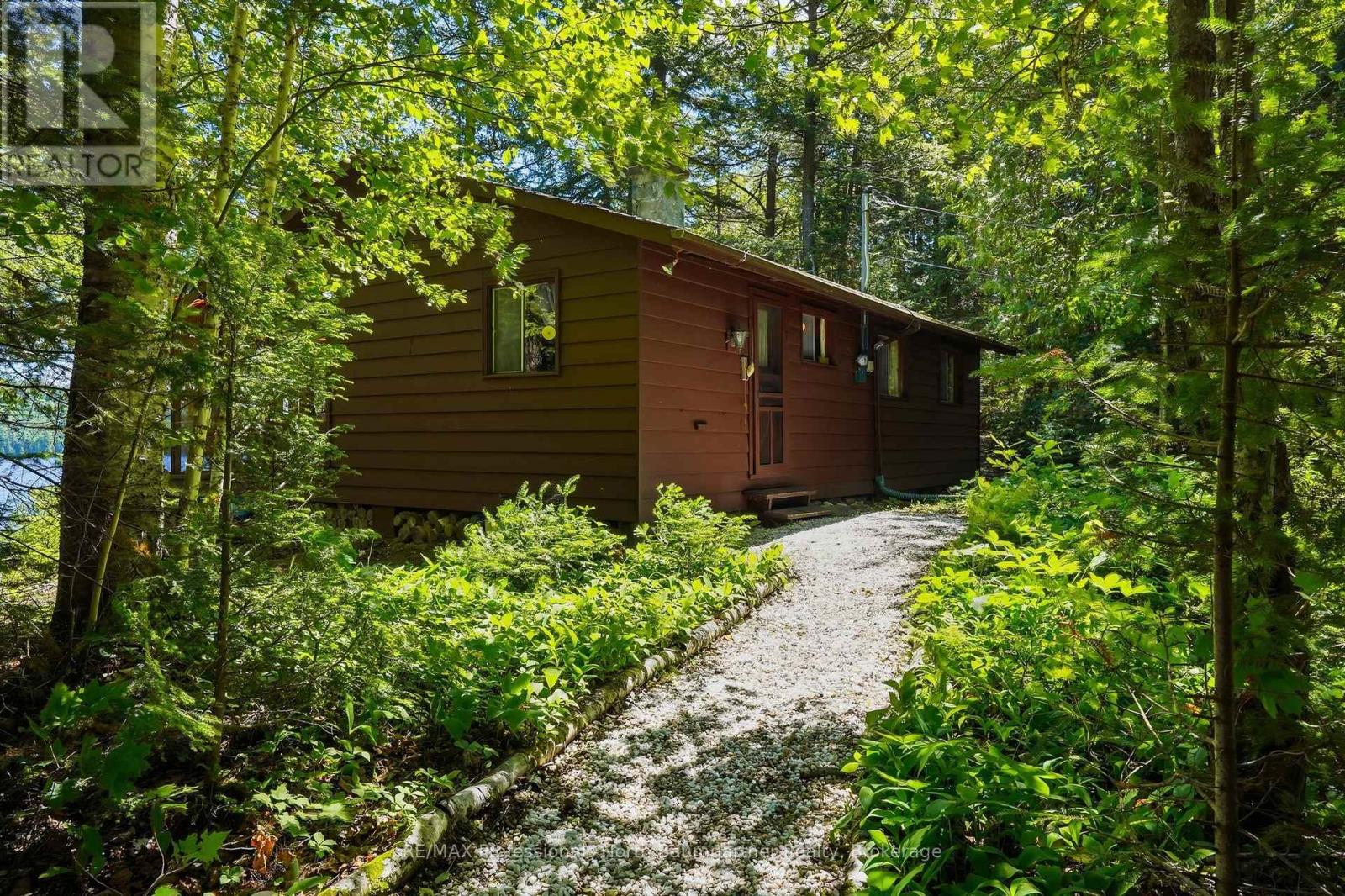 1698 BURLEIGH ROAD - 5