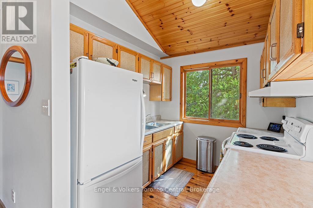 64 LARSEN COVE ROAD N - 22