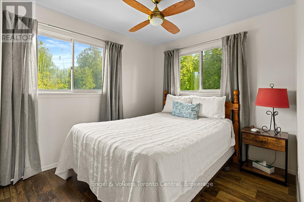 64 LARSEN COVE ROAD N - 25