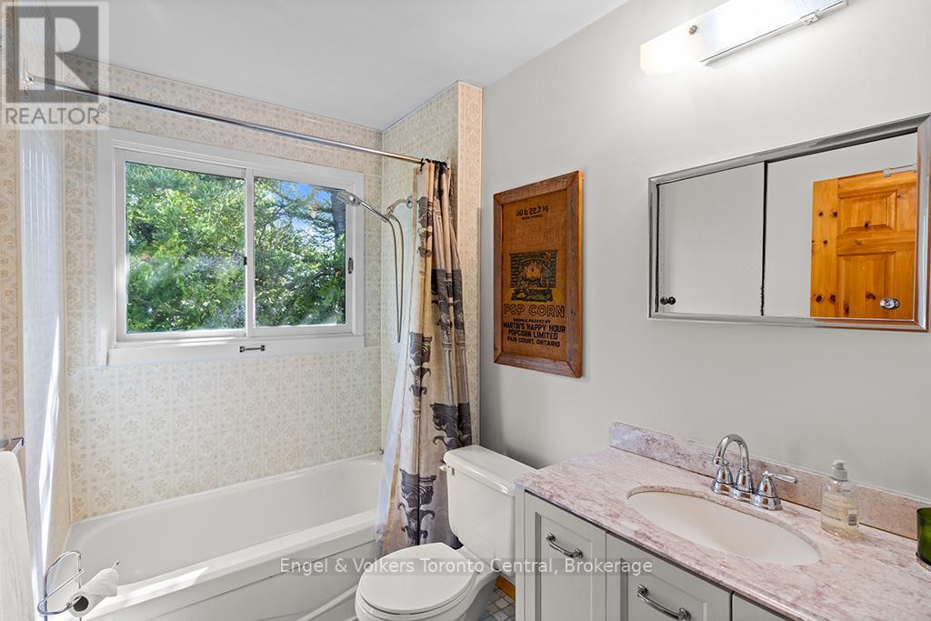 64 LARSEN COVE ROAD N - 27