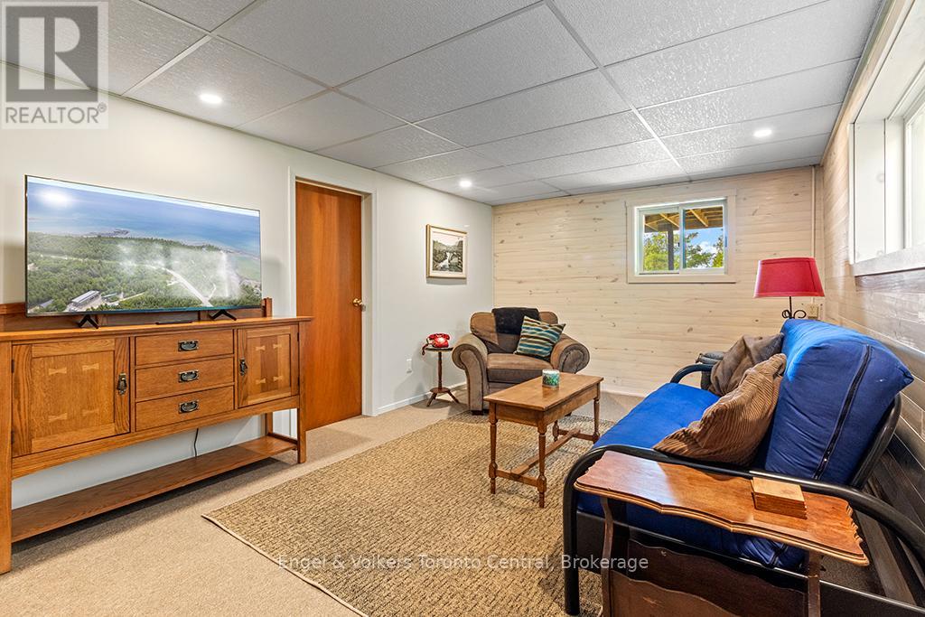 64 LARSEN COVE ROAD N - 31