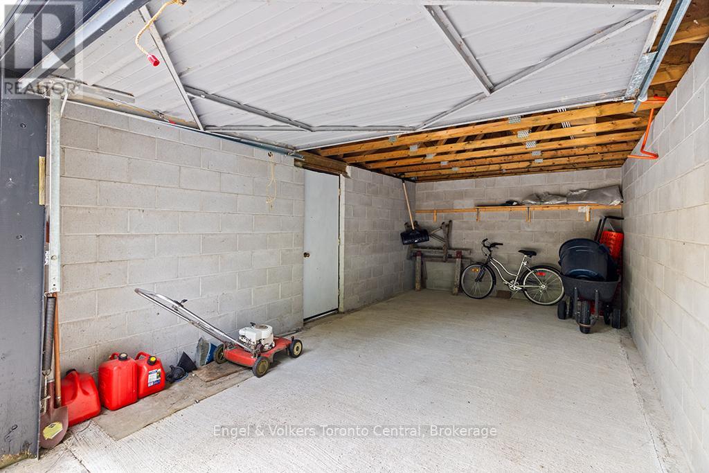64 LARSEN COVE ROAD N - 34