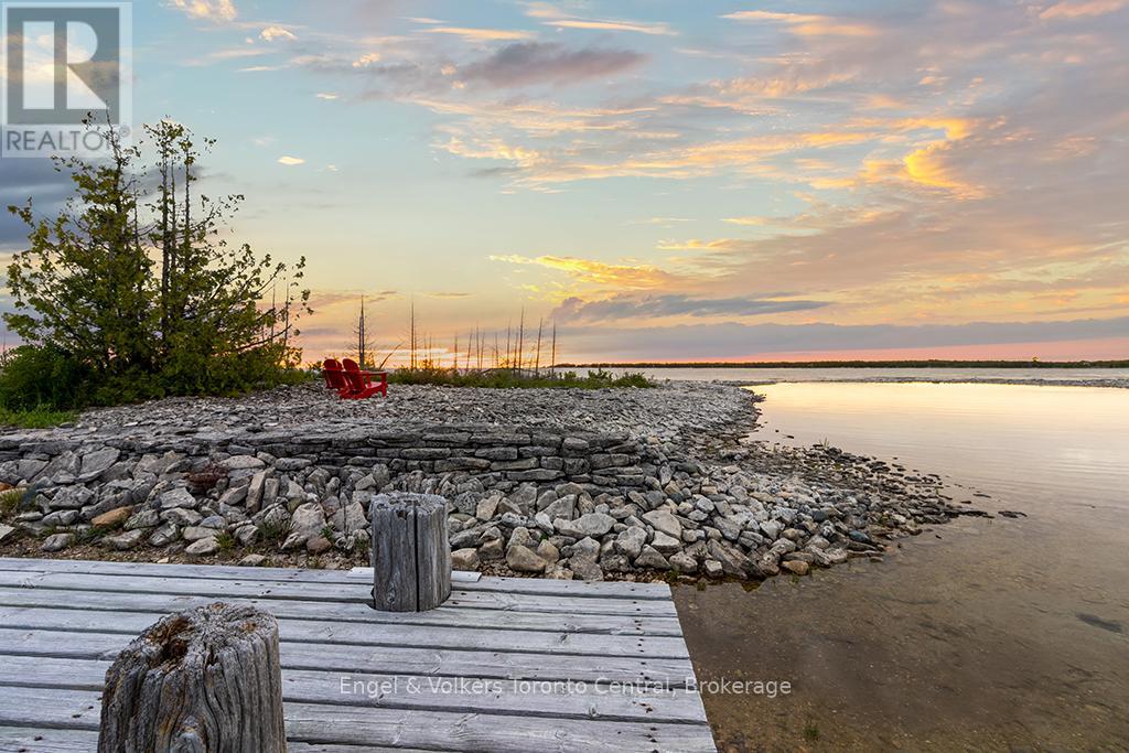 64 LARSEN COVE ROAD N - 36