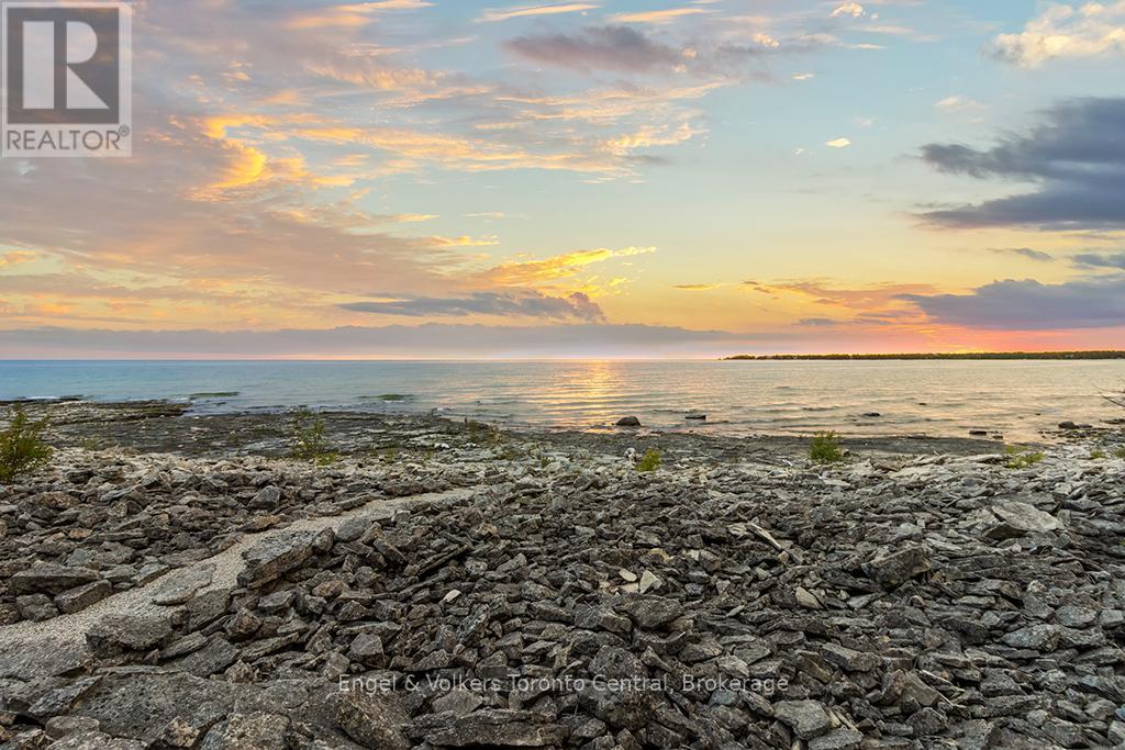 64 LARSEN COVE ROAD N - 41