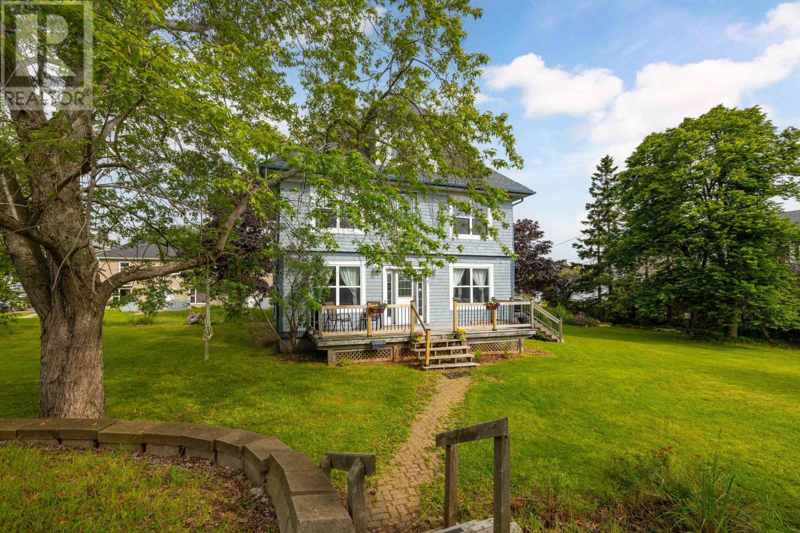 3 Bunbury Road - 3
