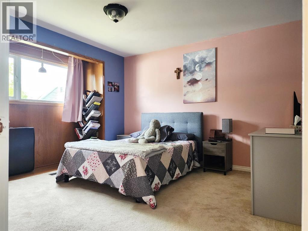 318 53rd Avenue E — photo 17