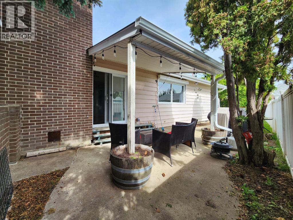 318 53rd Avenue E — photo 37