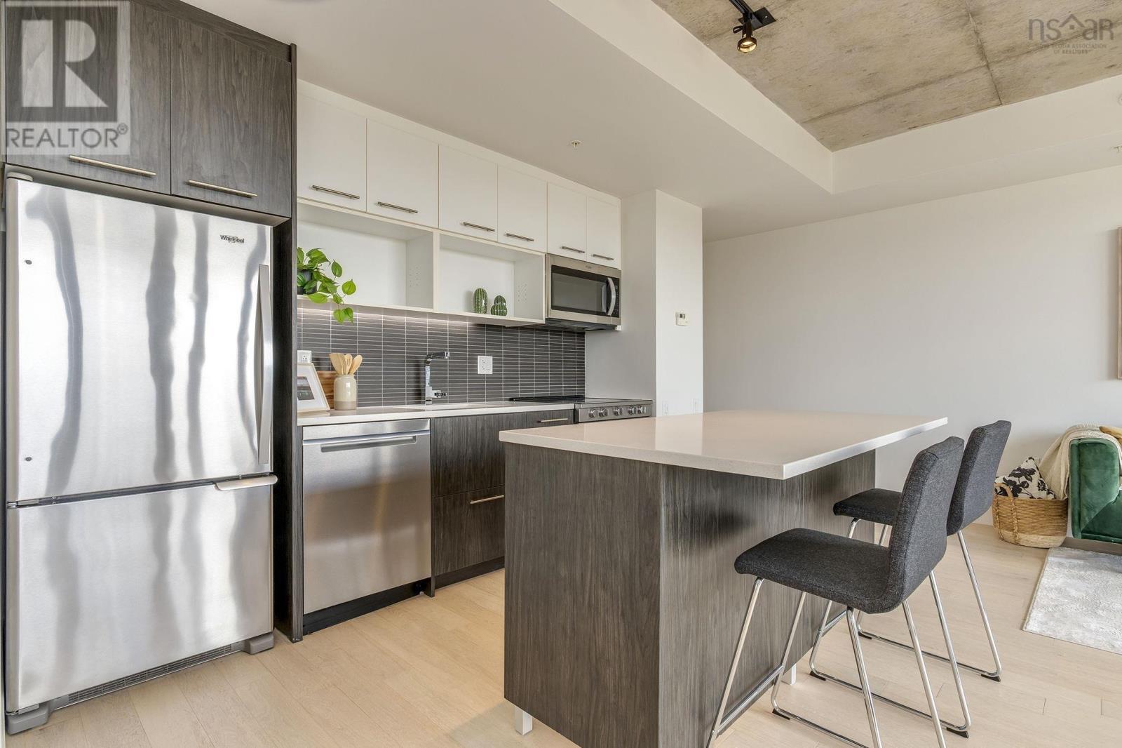 #804 1048 Wellington Street - 18